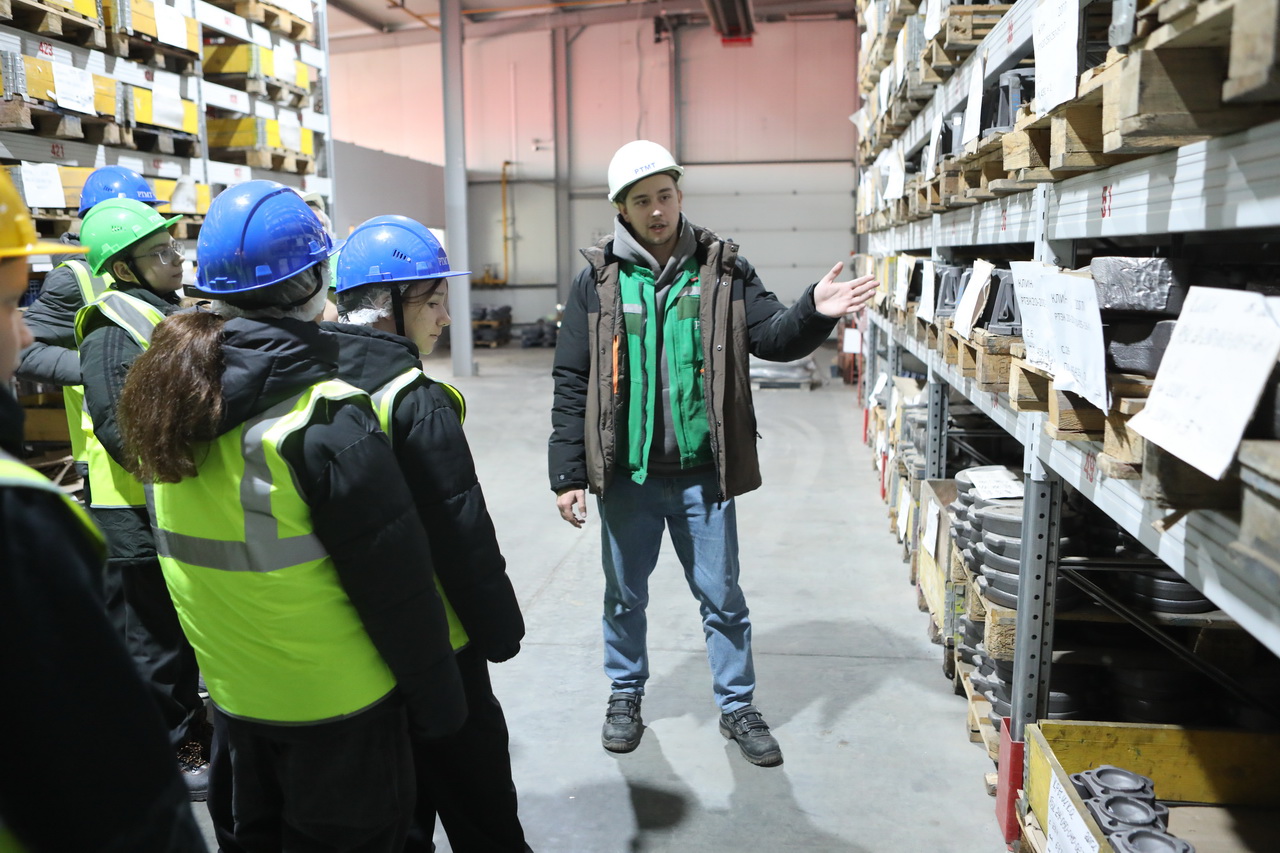 Урок на заводе